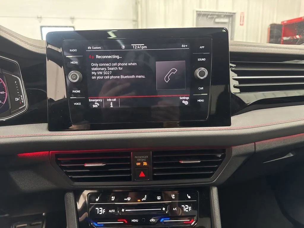Used 2025 Volkswagen Jetta GLI Autobahn FWD image 15