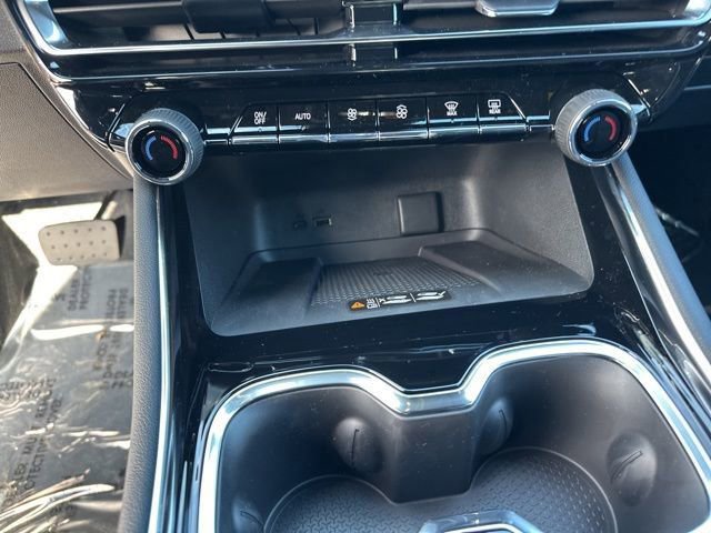 New 2026 Chevrolet Traverse LT w/ Enhanced Driving Package FWD image 26