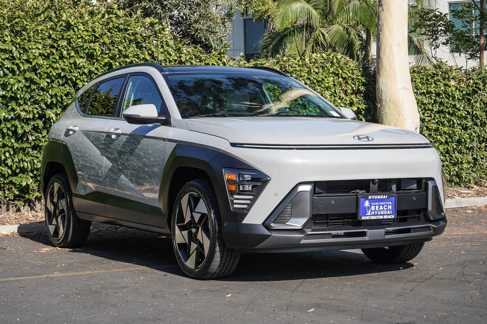 Used 2024 Hyundai Kona Limited AWD/4WD image 3