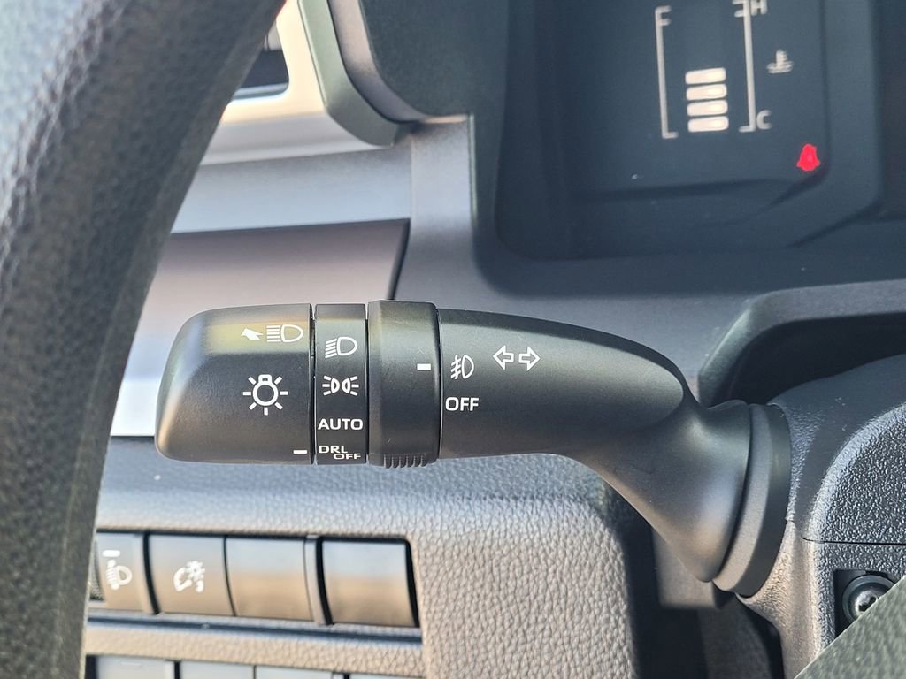 Used 2024 Toyota Tacoma SR5 image 15