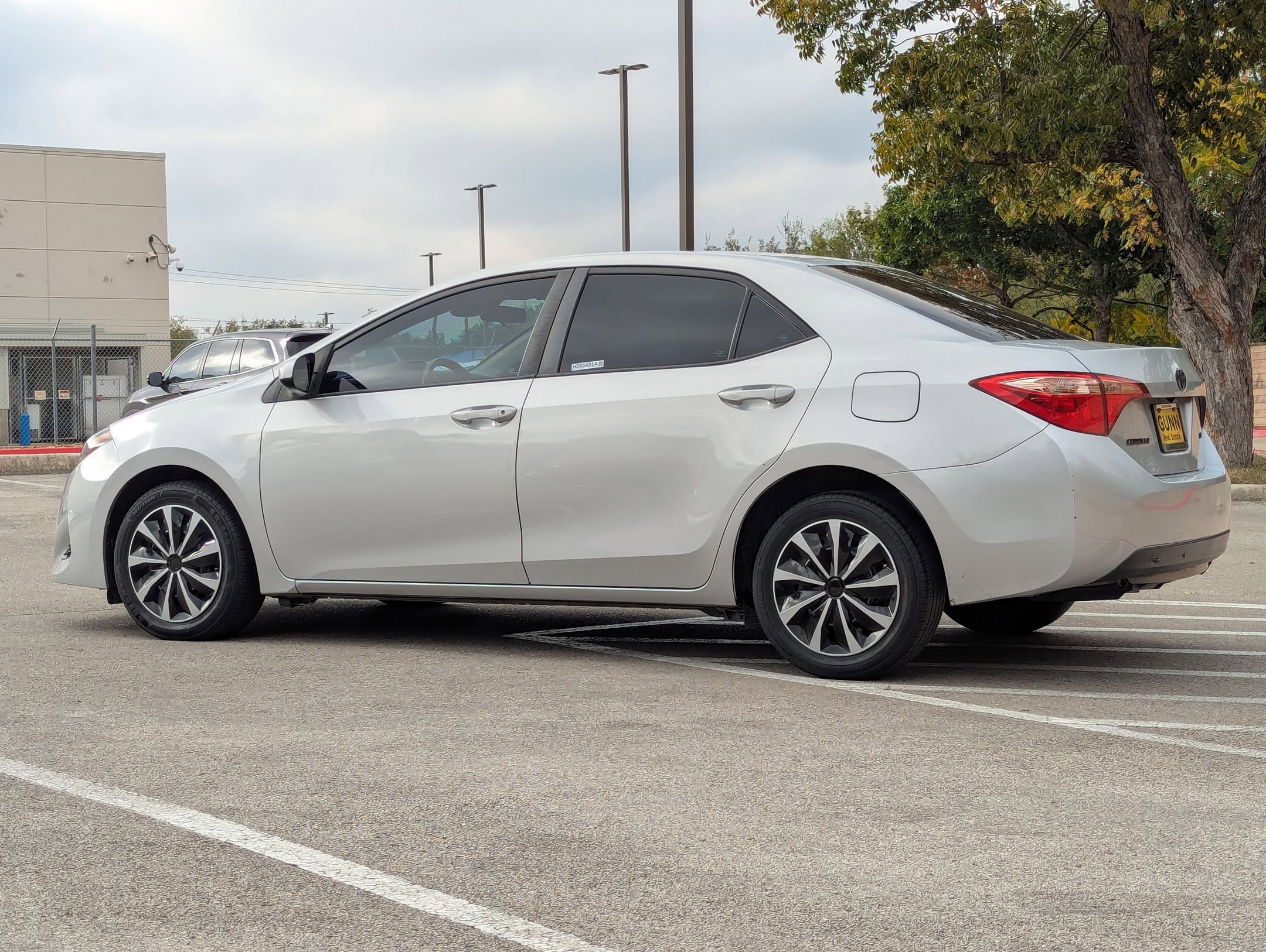 Used 2018 Toyota Corolla L image 5