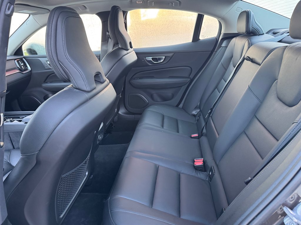Used 2024 Volvo S60 B5 Plus image 13