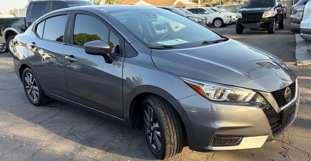 Used 2021 Nissan Versa SV FWD image 4