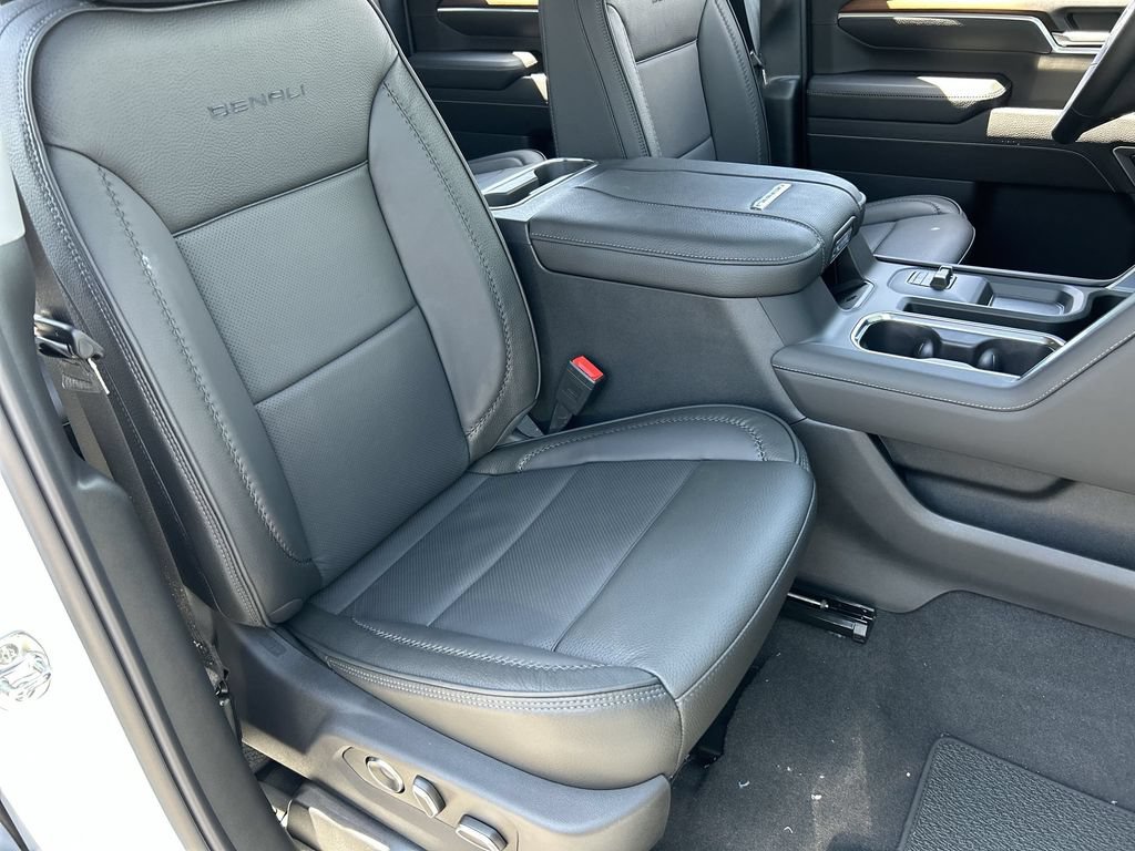 New 2026 GMC Sierra 2500 Denali w/ Technology Package AWD/4WD image 27