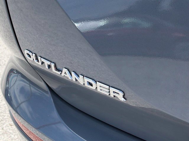 New 2026 Mitsubishi Outlander SE FWD image 28