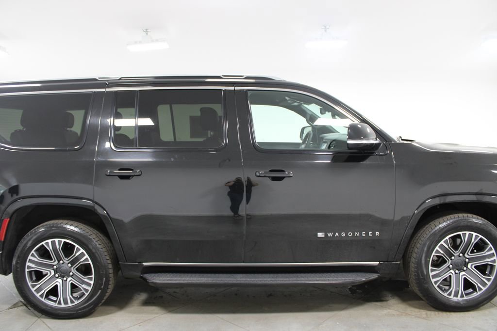 Used 2024 Jeep Wagoneer Series II image 10