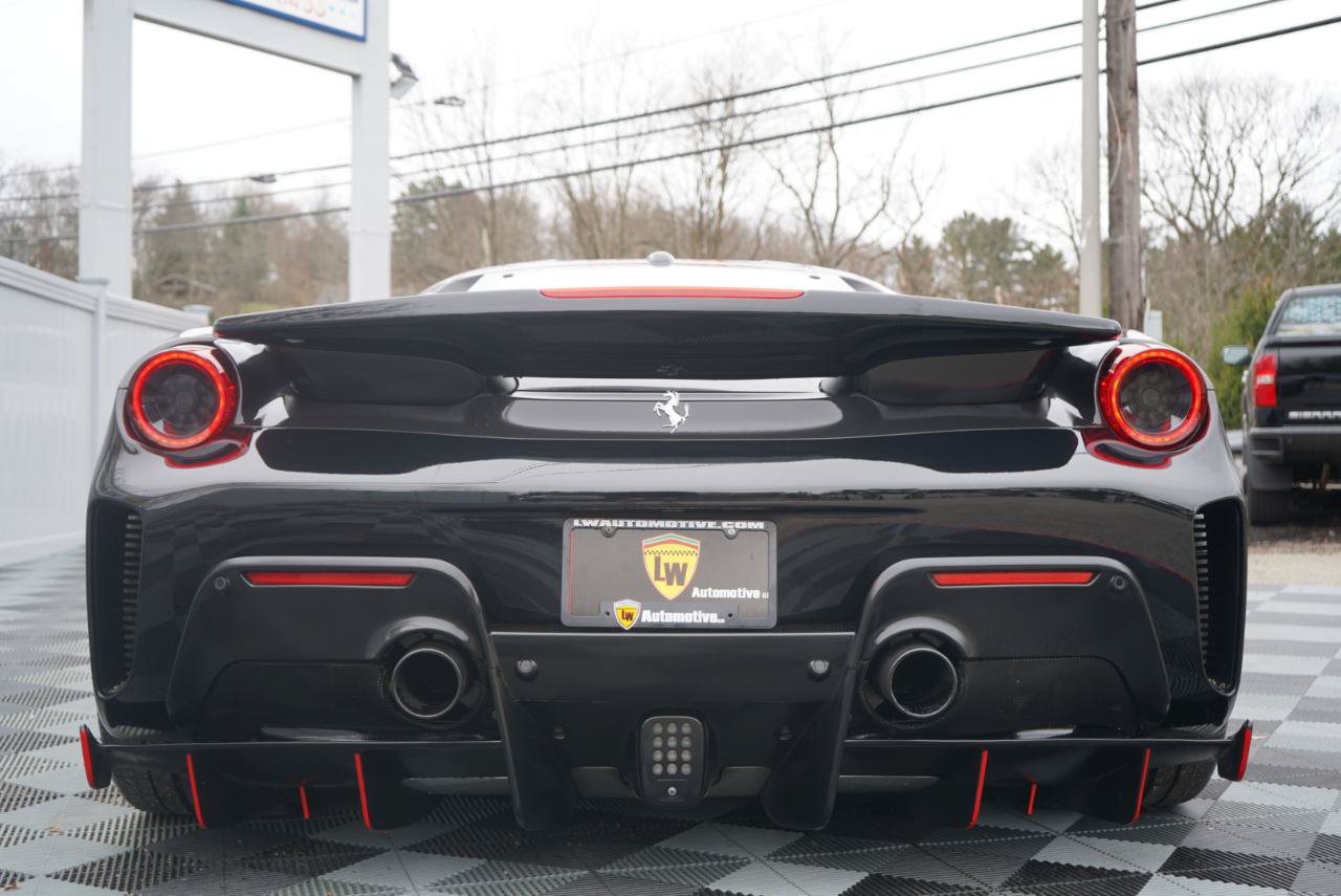 Used 2020 Ferrari 488 Pista Coupe RWD image 8