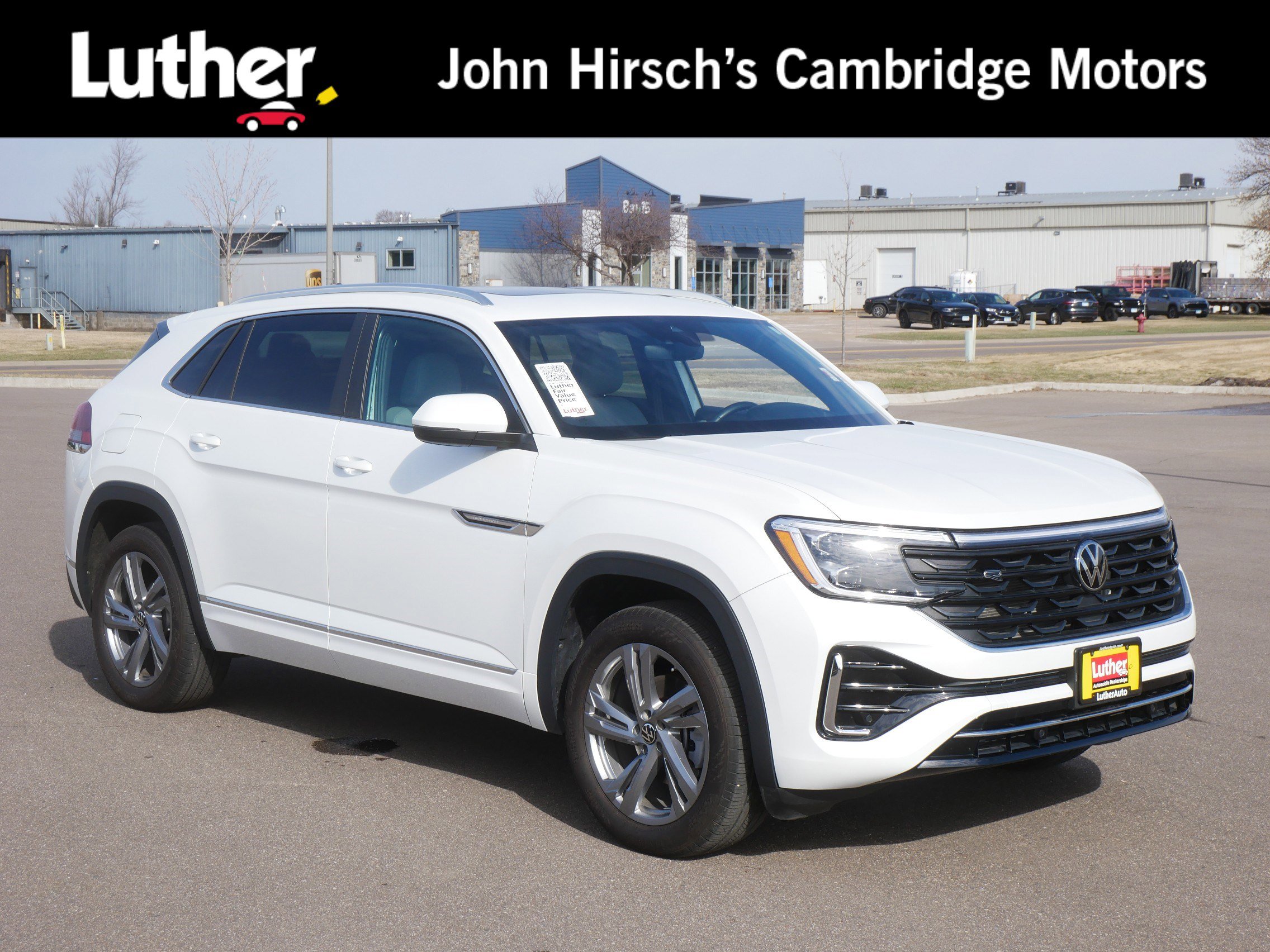 Used 2024 Volkswagen Atlas Cross Sport SEL R-Line image 1