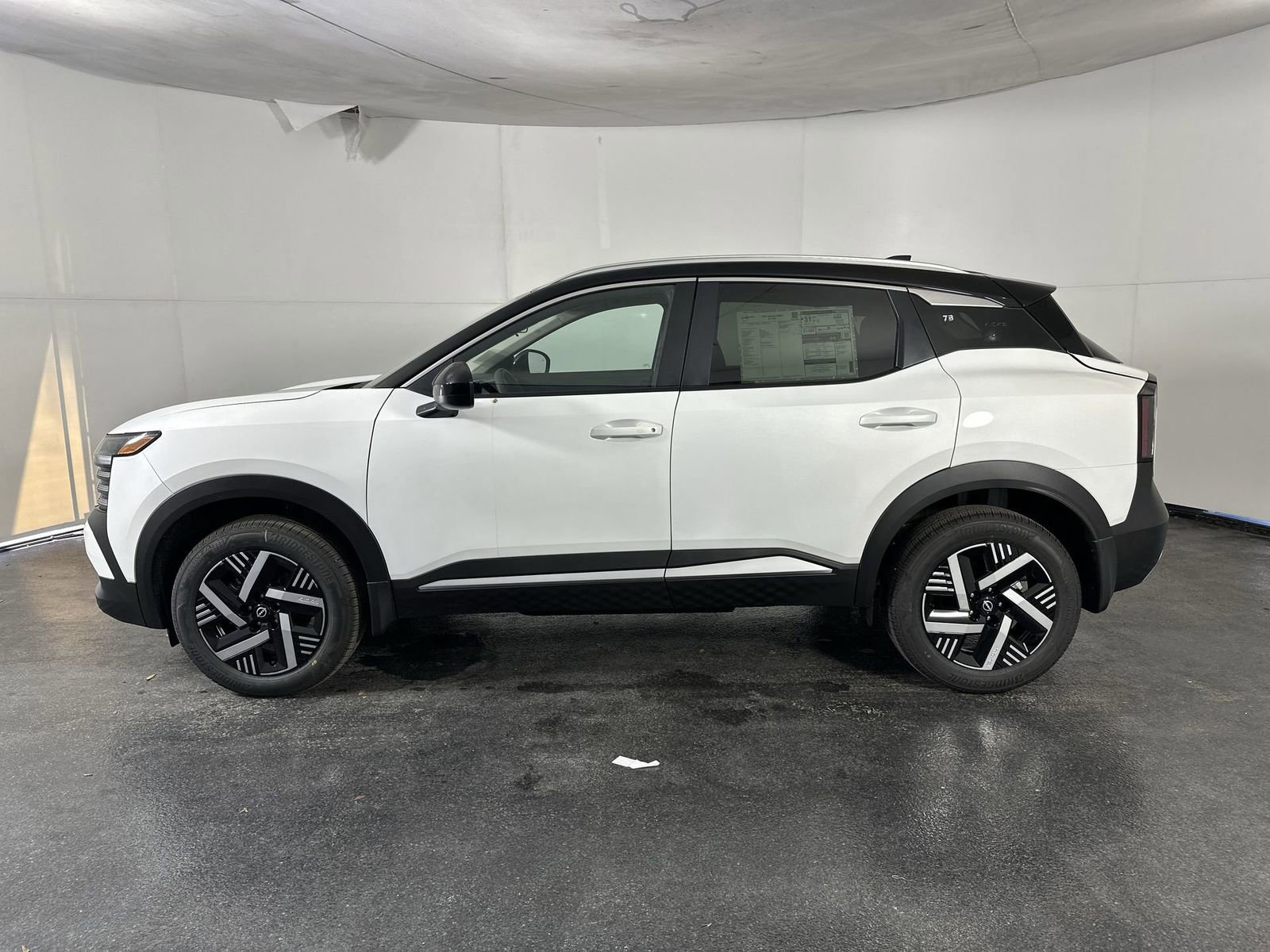 New 2026 Nissan Kicks SV FWD image 5