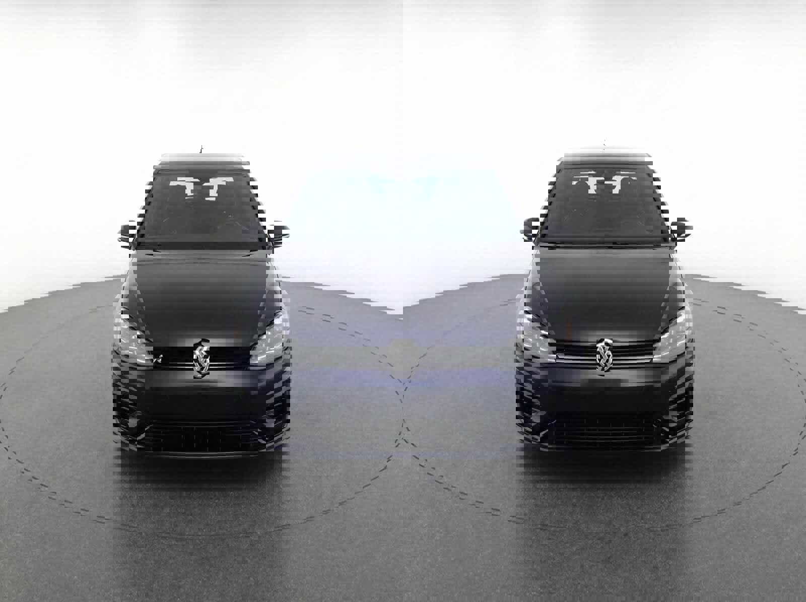 Used 2019 Volkswagen Golf R 4-Door image 4