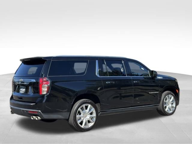 Used 2022 Chevrolet Suburban High Country w/ Premium Package 2 image 3