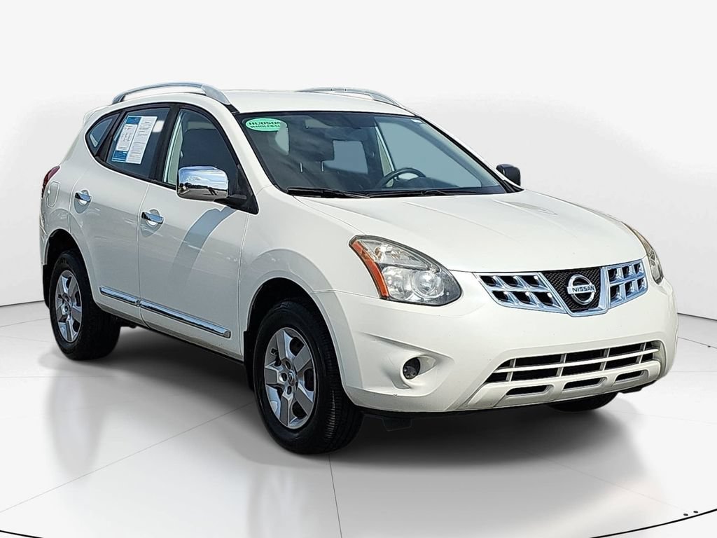 Used 2015 Nissan Rogue S w/ Convenience Package FWD image 4