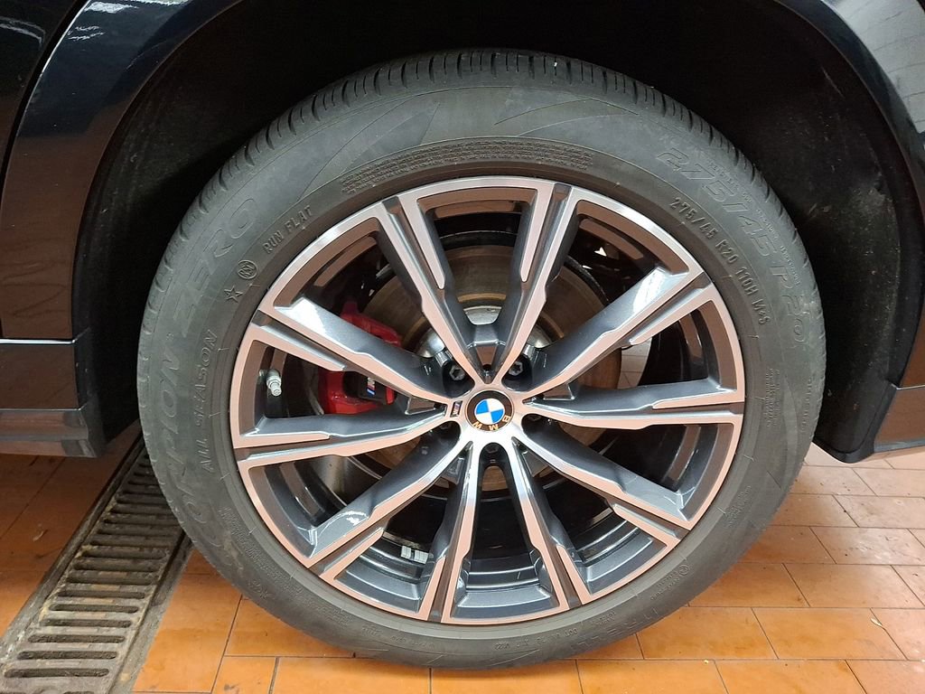 Used 2023 BMW X6 xDrive40i w/ Executive Package AWD/4WD image 6