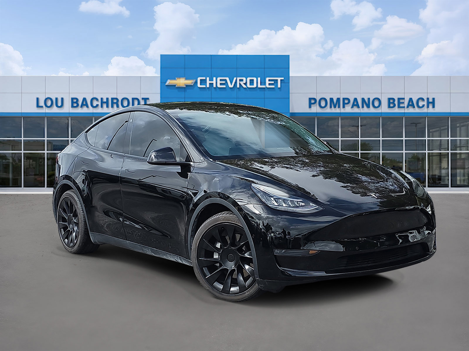 Used 2021 Tesla Model Y Long Range image 1