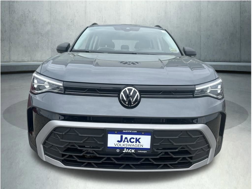 Used 2025 Volkswagen Taos S AWD/4WD image 11