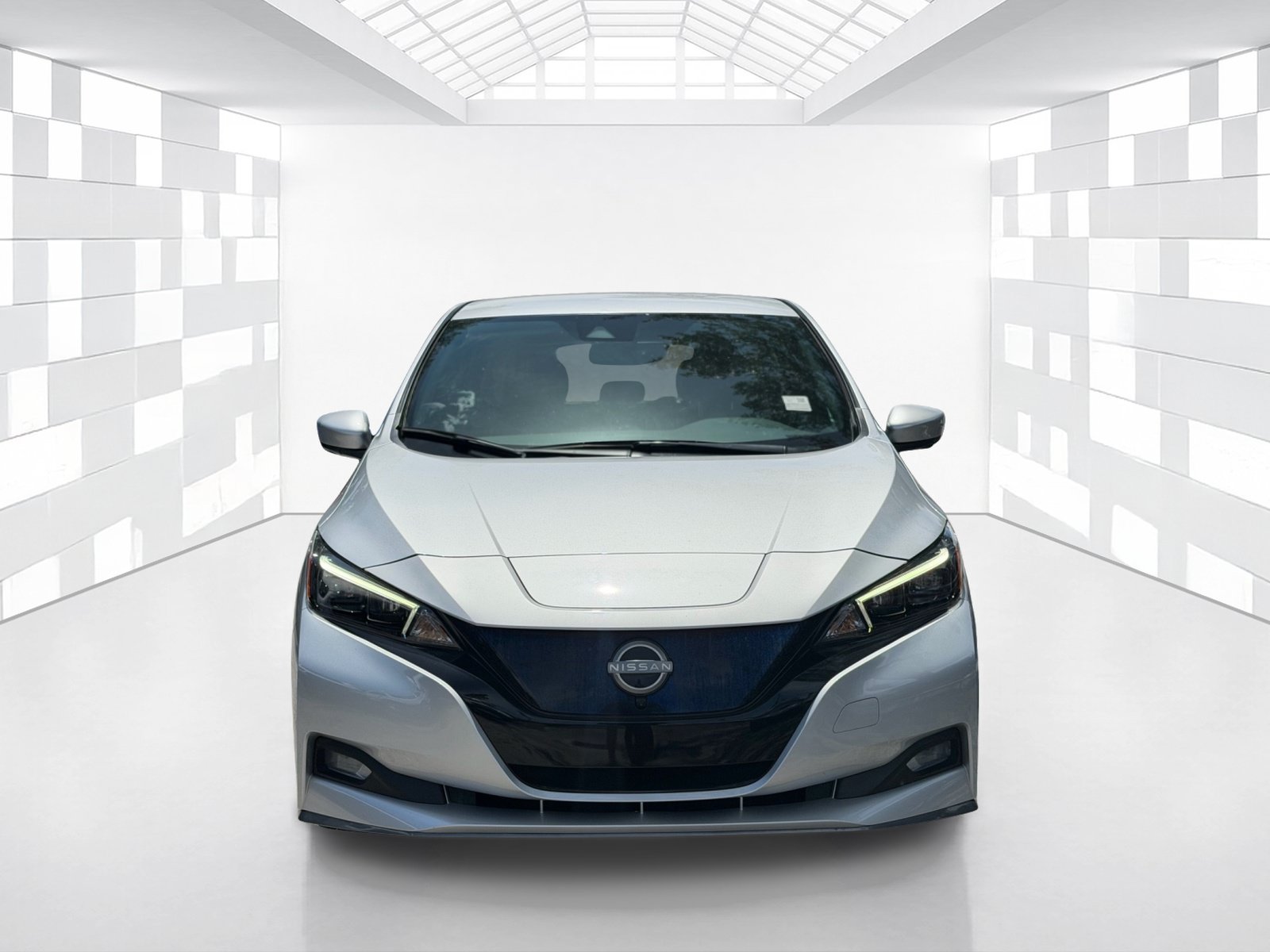 Certified 2024 Nissan Leaf SV Plus FWD image 2