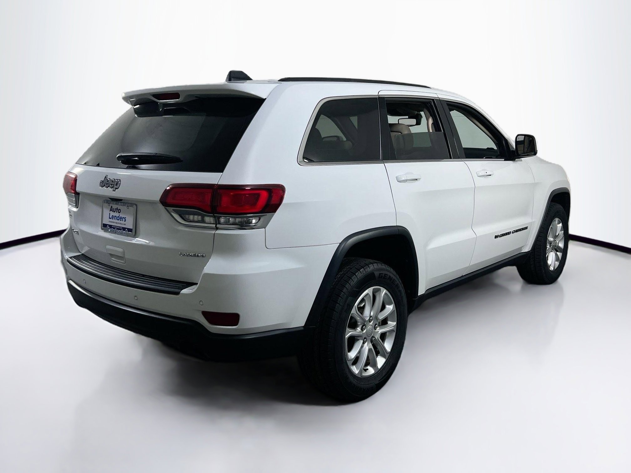 Used 2022 Jeep Grand Cherokee Laredo E image 5