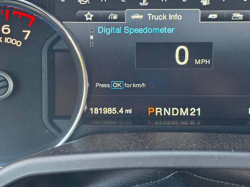 Used 2015 Ford F150 Lariat w/ Equipment Group 502A Luxury AWD/4WD image 9