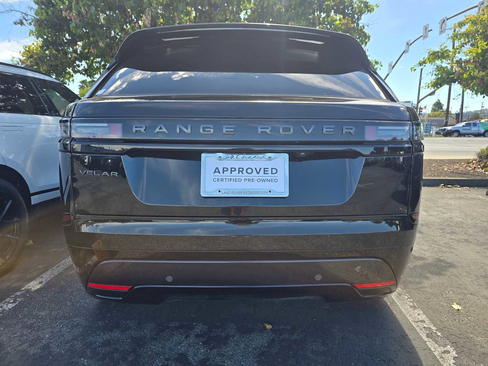 Used 2026 Land Rover Range Rover Velar Dynamic SE image 2