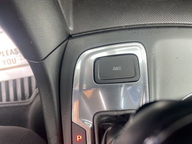 Used 2019 Chevrolet Equinox LT image 3