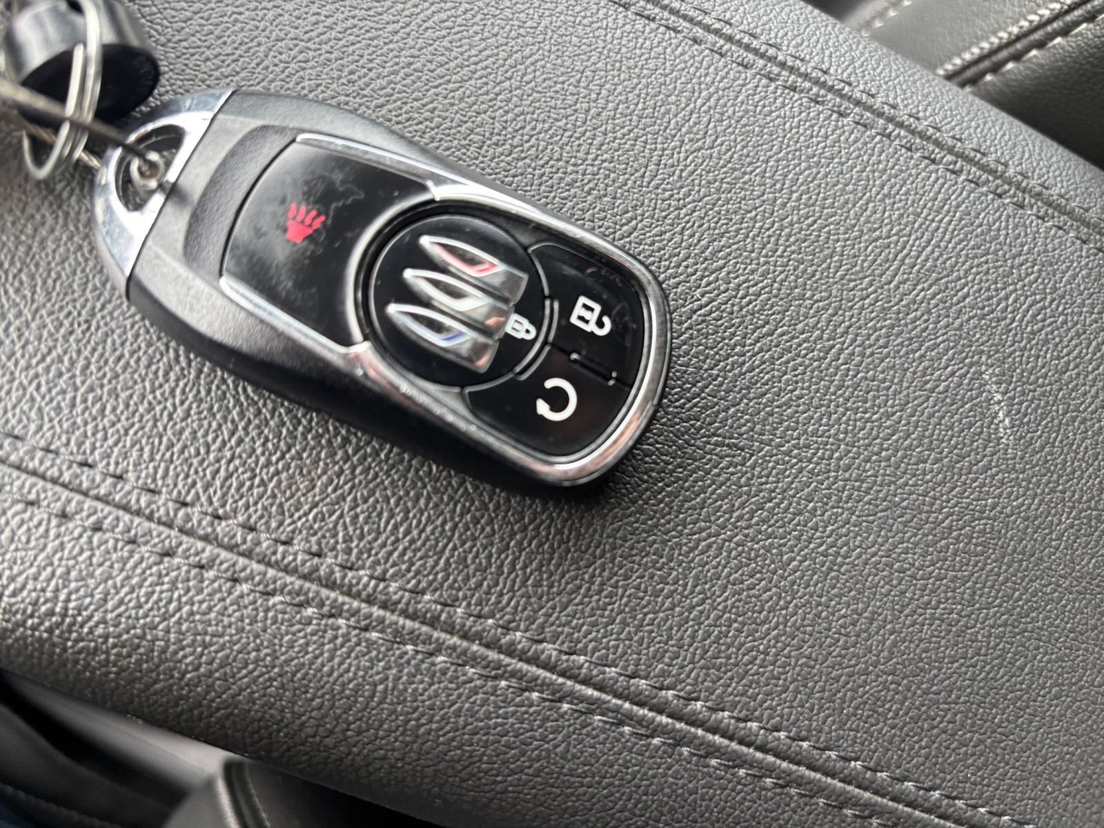 Used 2025 Buick Encore GX Preferred FWD image 23