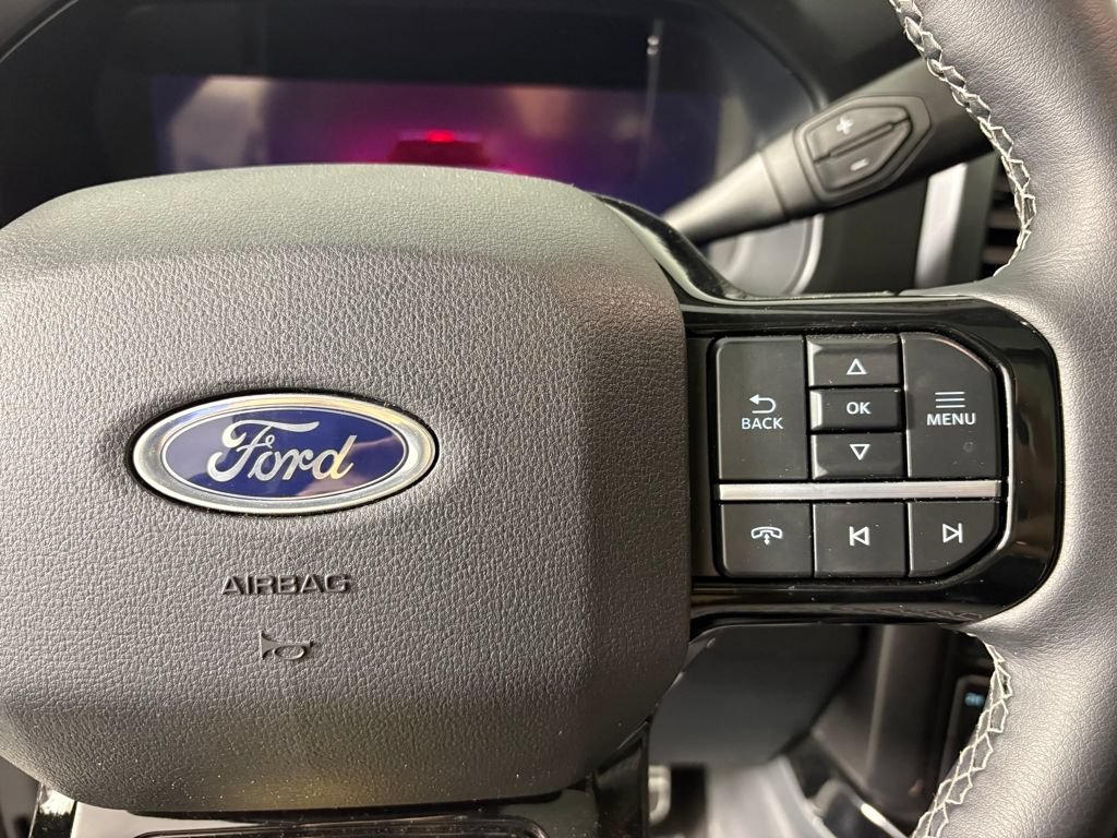 Used 2026 Ford F250 Lariat w/ Black Appearance Package AWD/4WD image 23