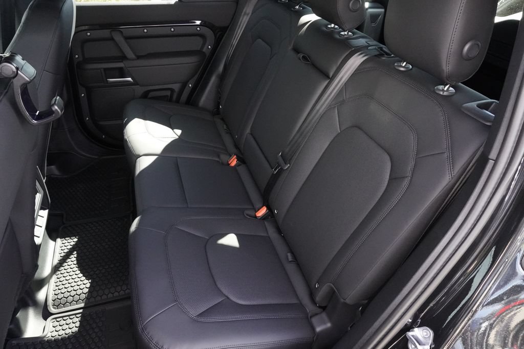 New 2026 Land Rover Defender 110 S AWD/4WD image 30