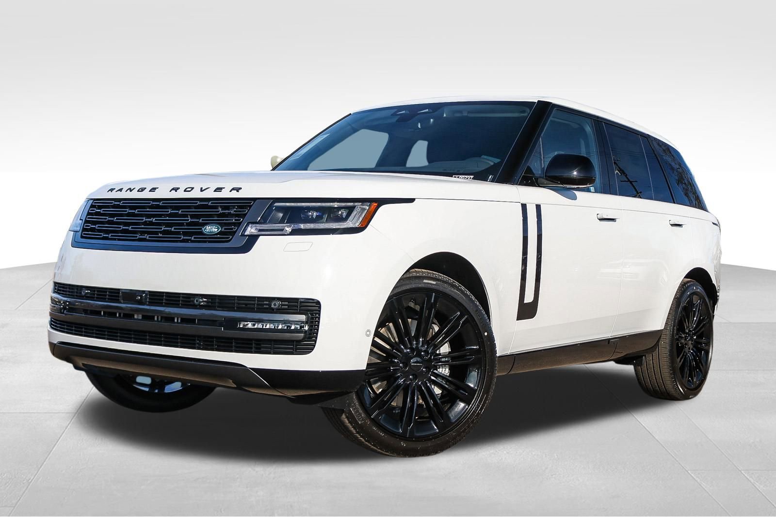 New 2026 Land Rover Range Rover SE image 1