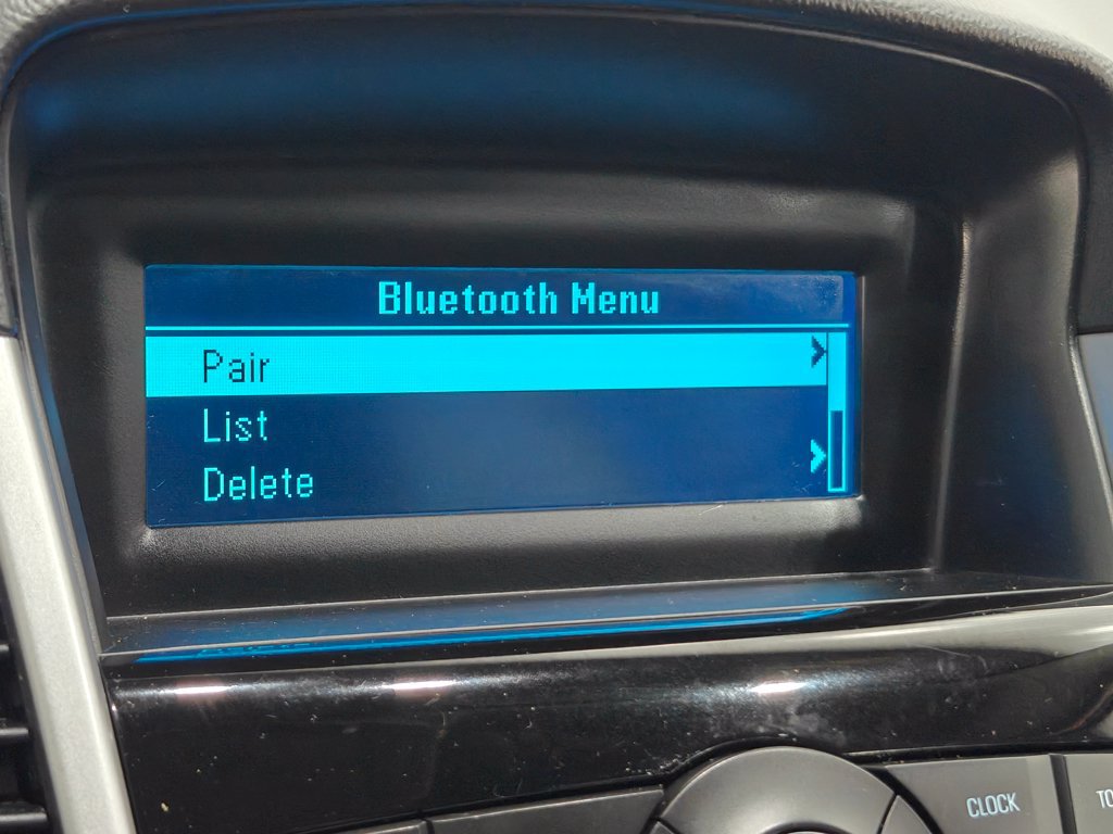 Used 2015 Chevrolet Cruze LT FWD image 14