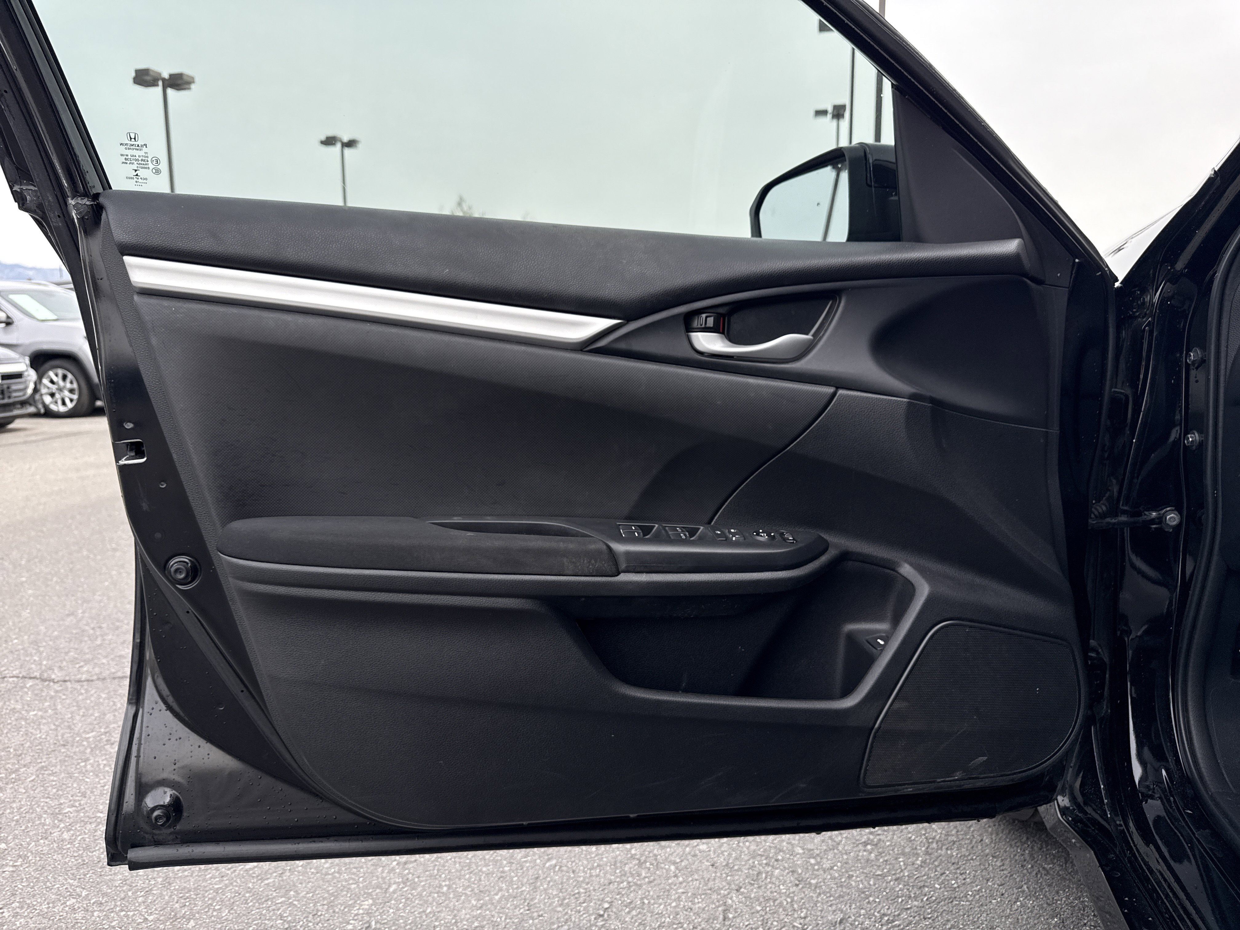 Used 2019 Honda Civic LX image 9