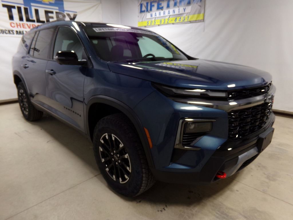 New 2026 Chevrolet Traverse Z71 w/ Enhanced Driving Package image 1