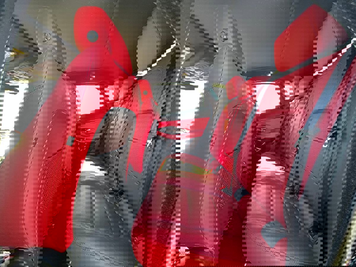 Used 2019 Jaguar E-PACE R-Dynamic SE image 19