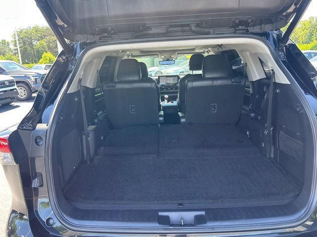 Used 2021 Toyota Highlander Platinum AWD/4WD image 10