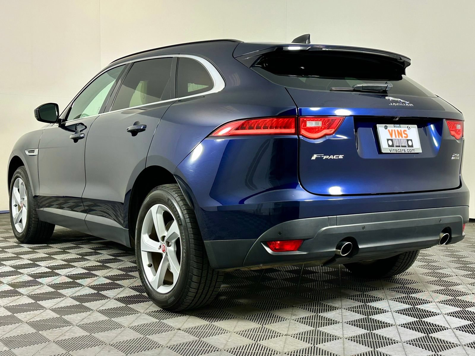 Used 2020 Jaguar F-PACE Premium AWD/4WD image 34