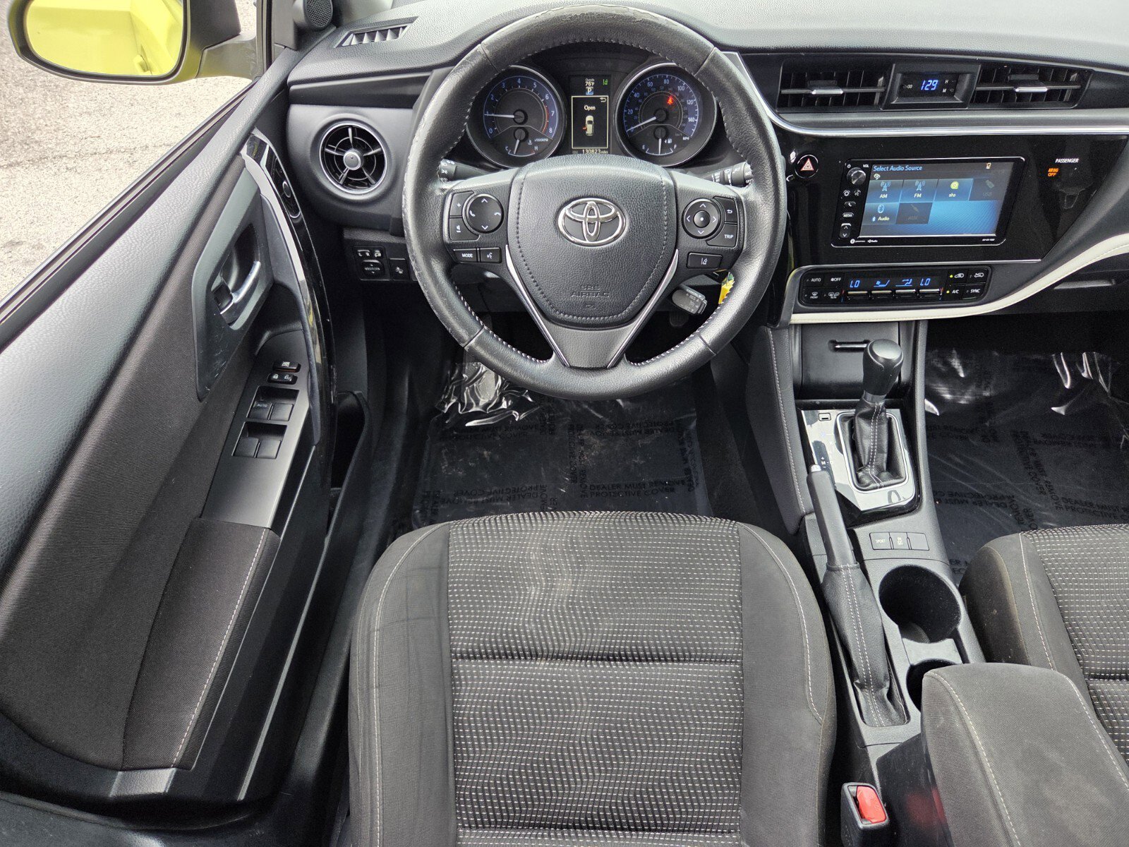Used 2018 Toyota Corolla iM image 12