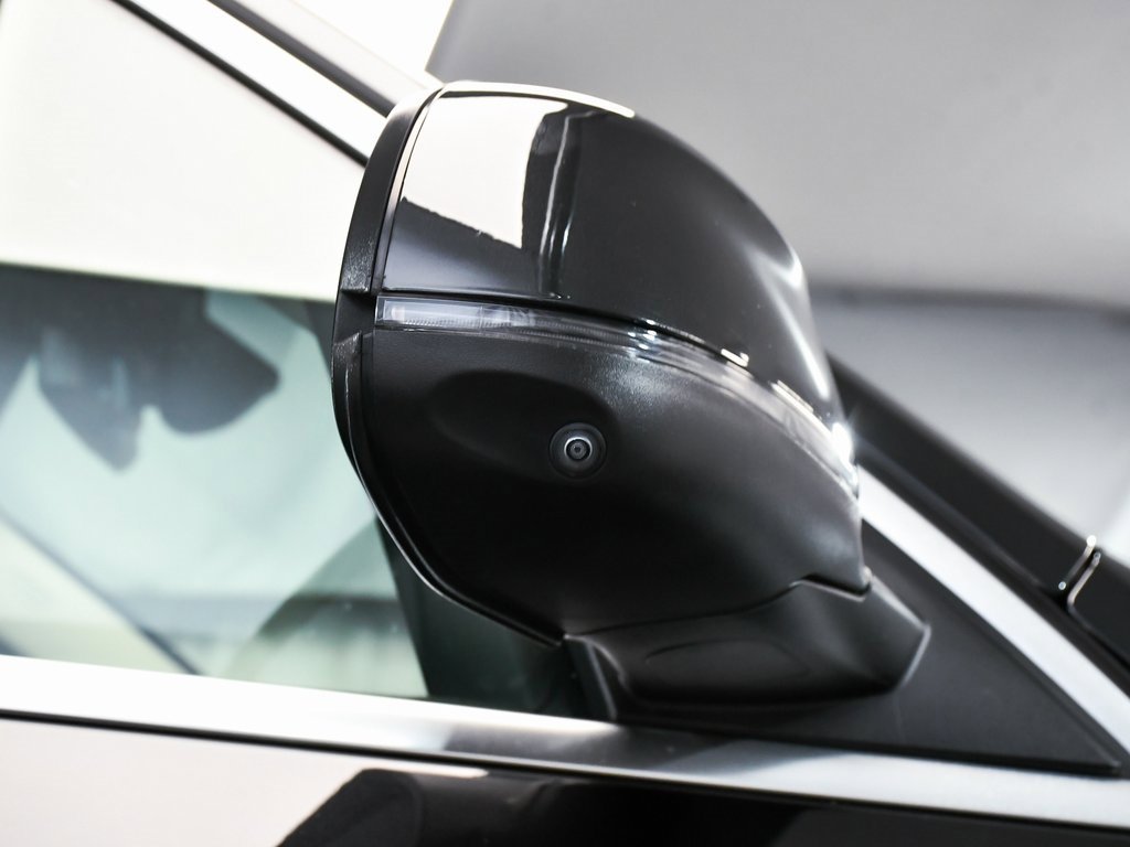 Used 2024 BMW X7 xDrive40i image 94