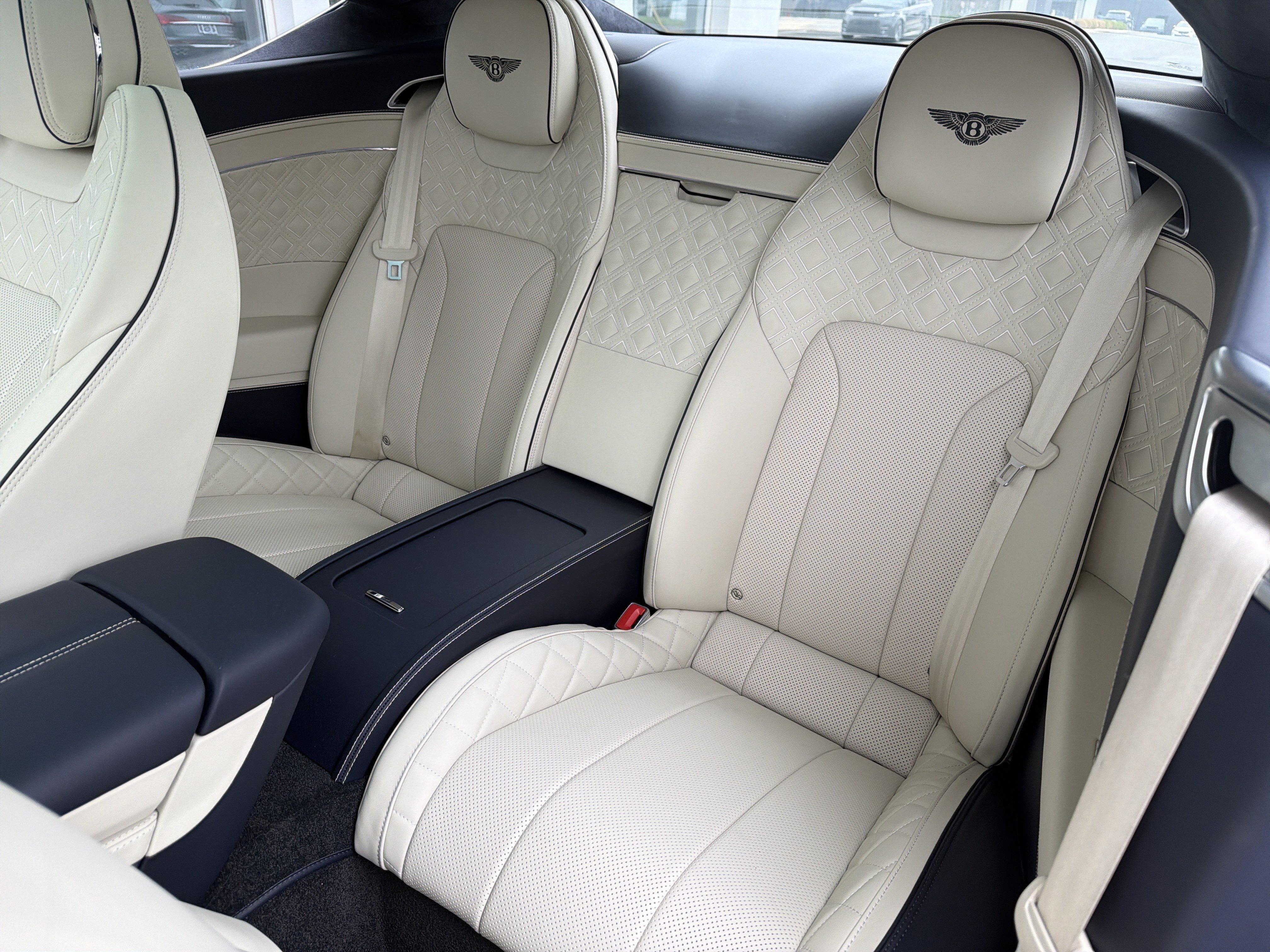 Used 2022 Bentley Continental GT image 26
