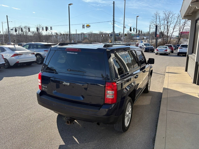 Used 2014 Jeep Patriot Sport image 6