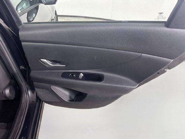 Used 2021 Hyundai Elantra SEL w/ Cargo Package FWD image 27