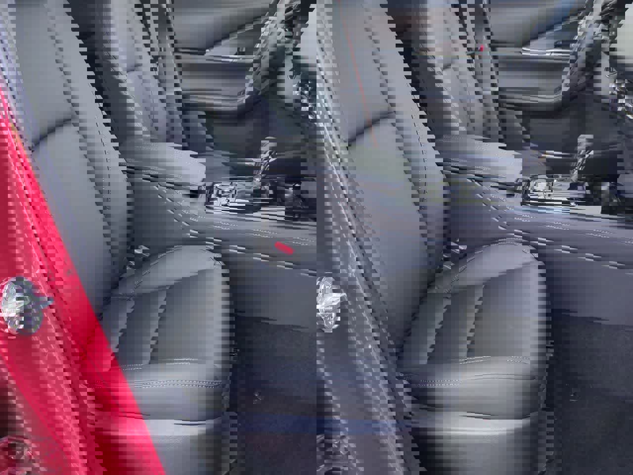 New 2025 MAZDA CX-30 AWD 2.5 S w/ Select Sport Pkg image 19