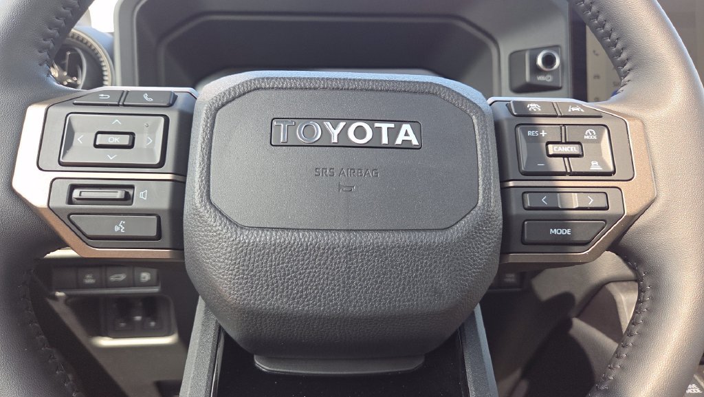 Used 2025 Toyota Land Cruiser w/ Premium Package AWD/4WD image 38