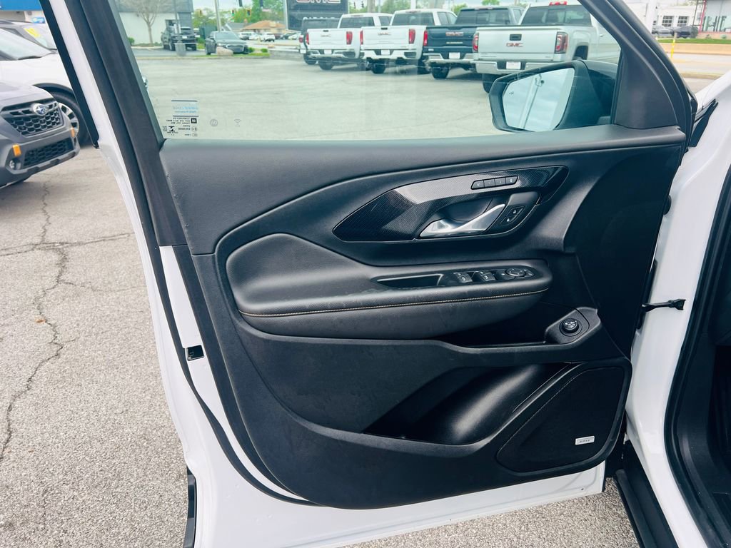 Used 2023 GMC Terrain AT4 w/ Infotainment Package II AWD/4WD image 15