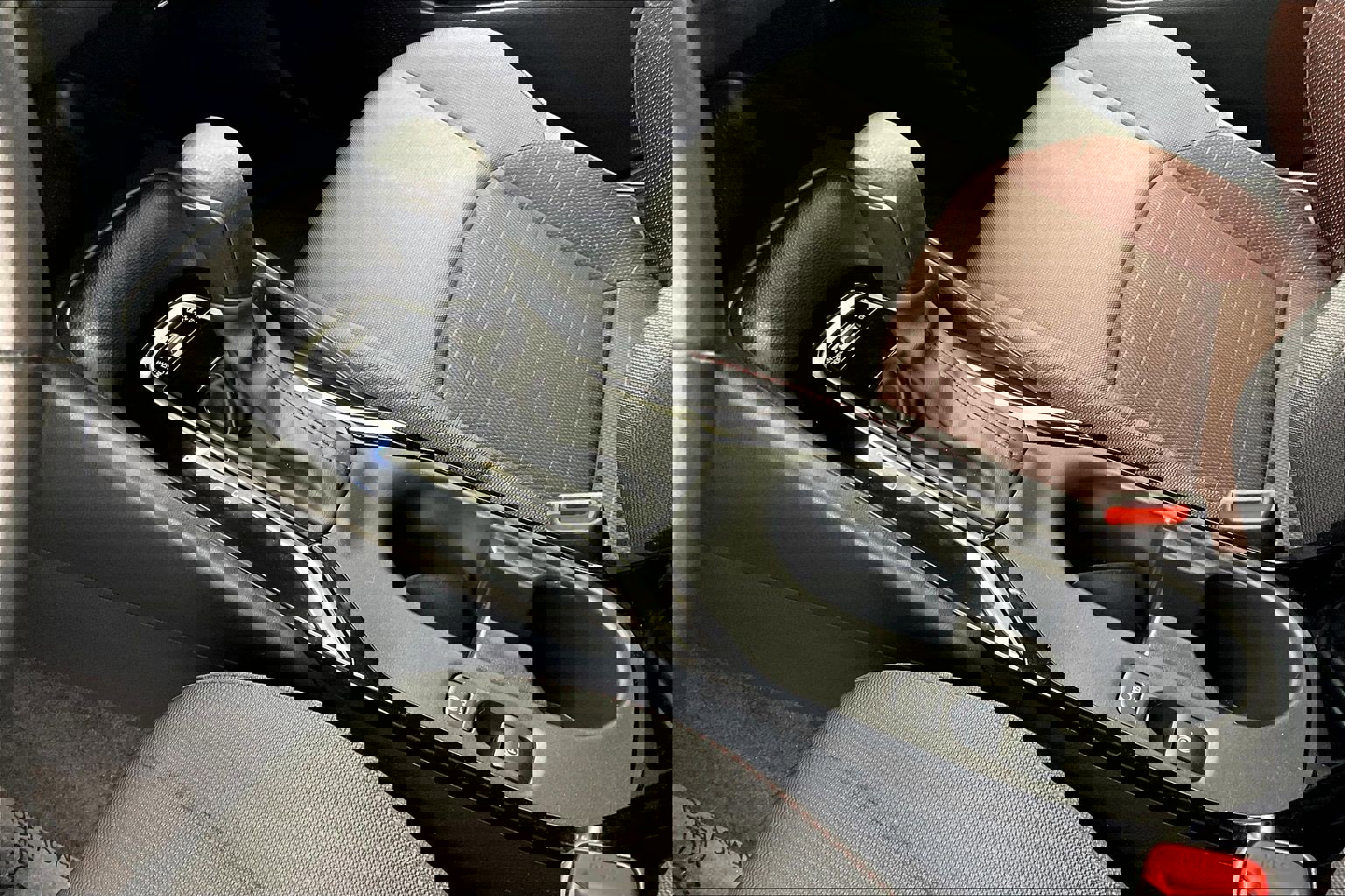 Used 2024 Toyota Corolla SE image 16