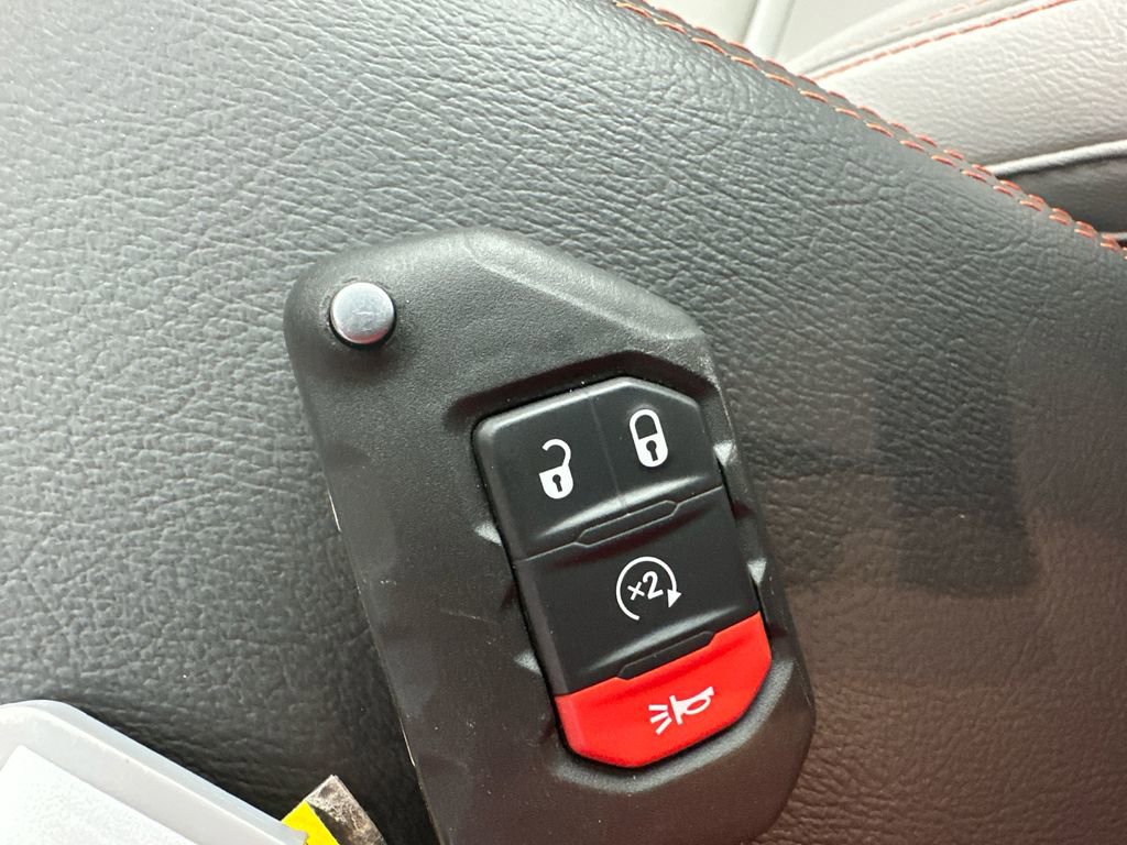 Used 2021 Jeep Gladiator Mojave image 33