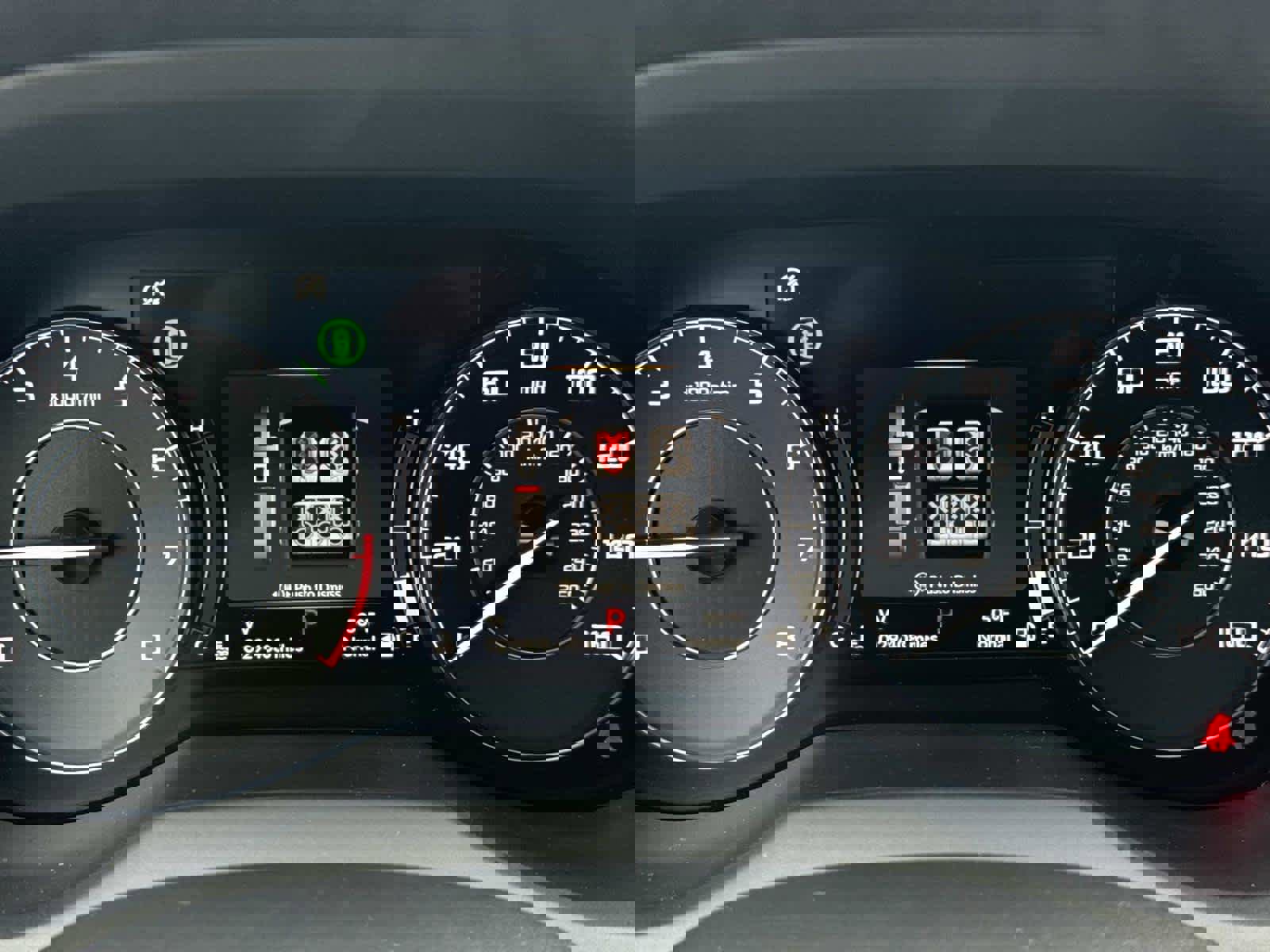 Used 2024 Acura RDX SH-AWD w/ Technology Package image 25