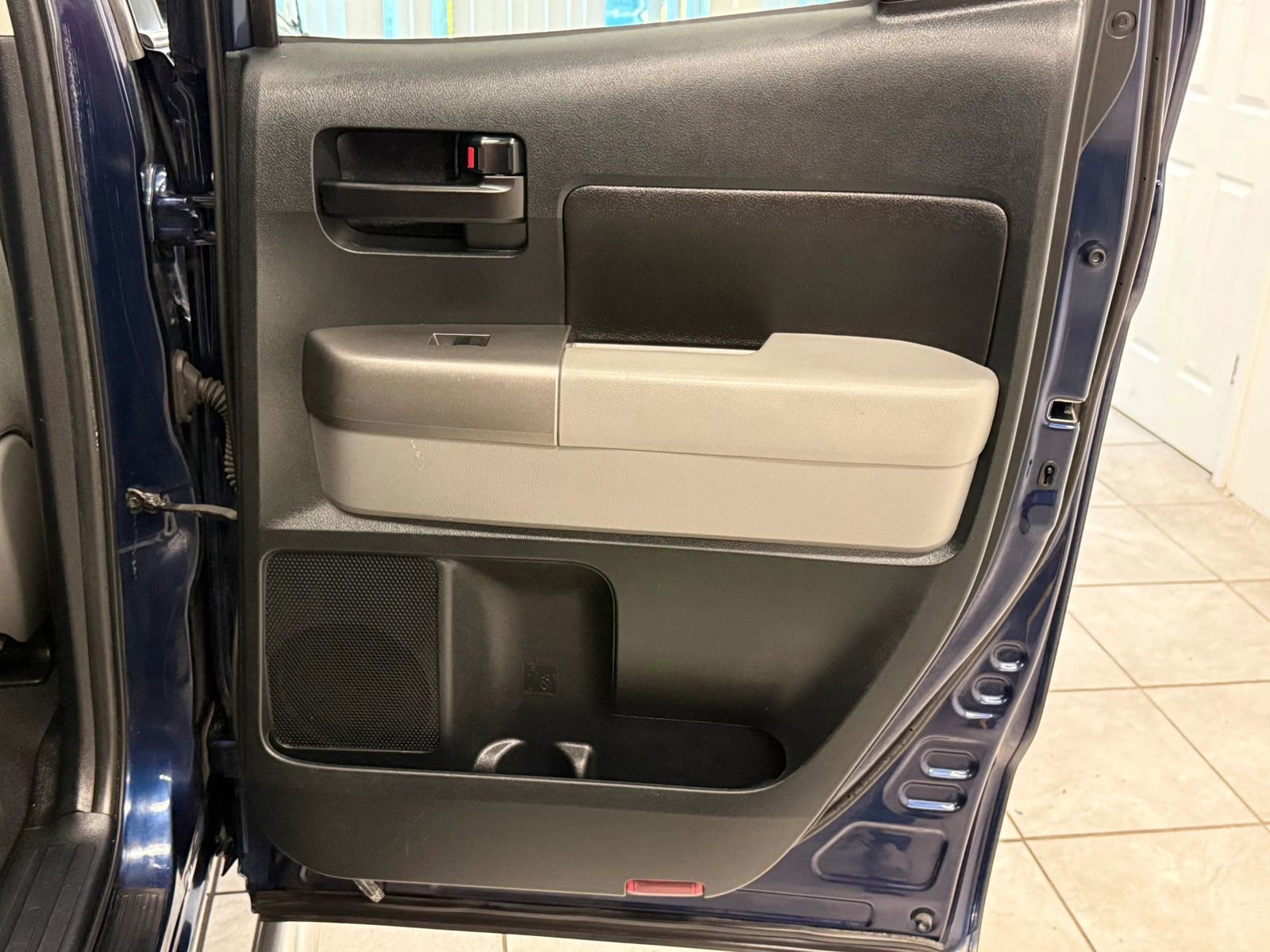 Used 2012 Toyota Tundra 4x4 Double Cab w/ TRD Off-Road Pkg image 23