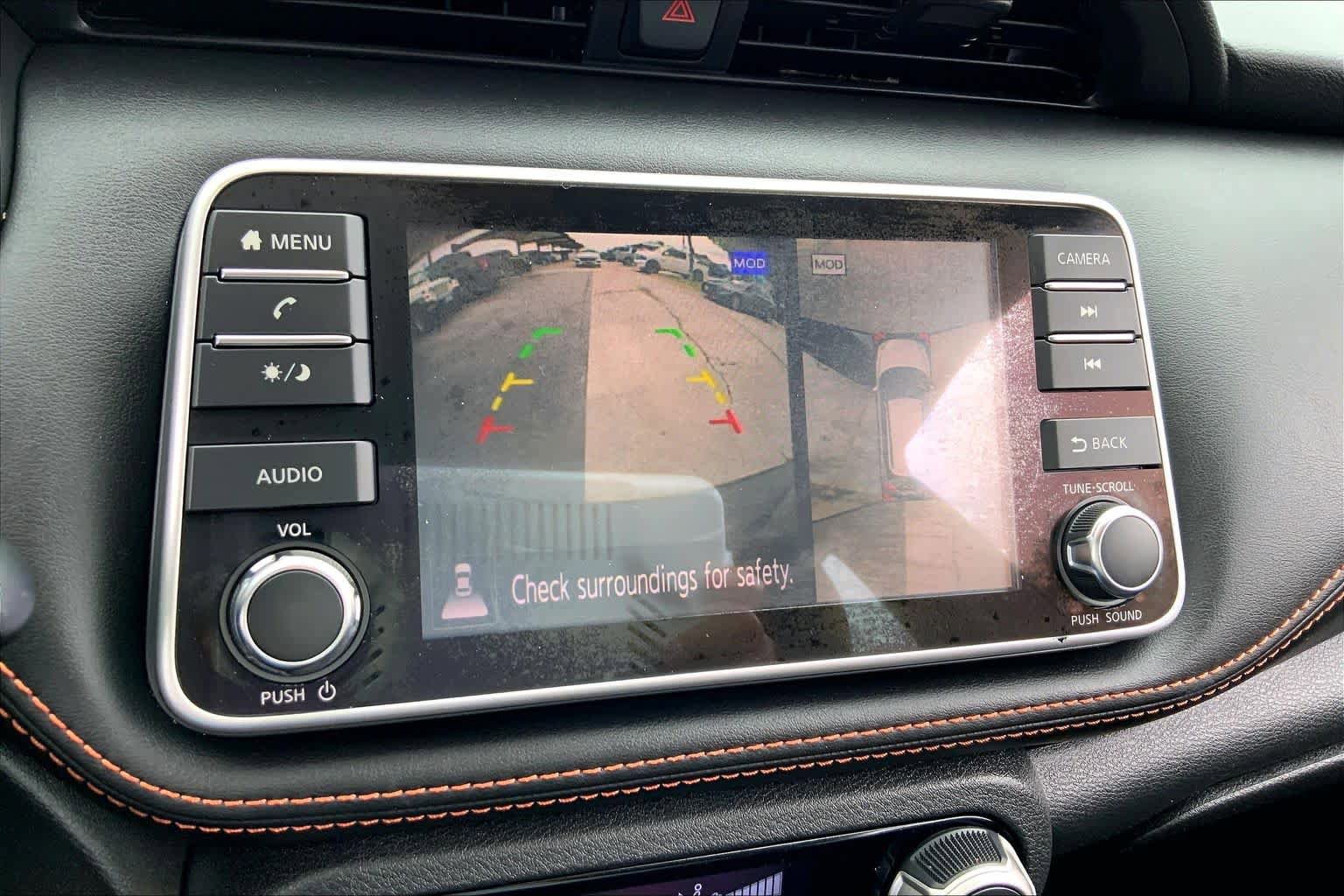 Used 2019 Nissan Kicks SR image 23