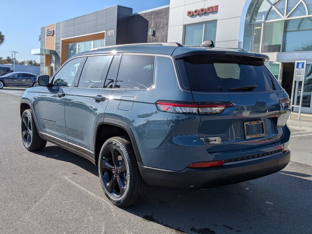 New 2026 Jeep Grand Cherokee L Limited w/ Limited Altitude Package image 3