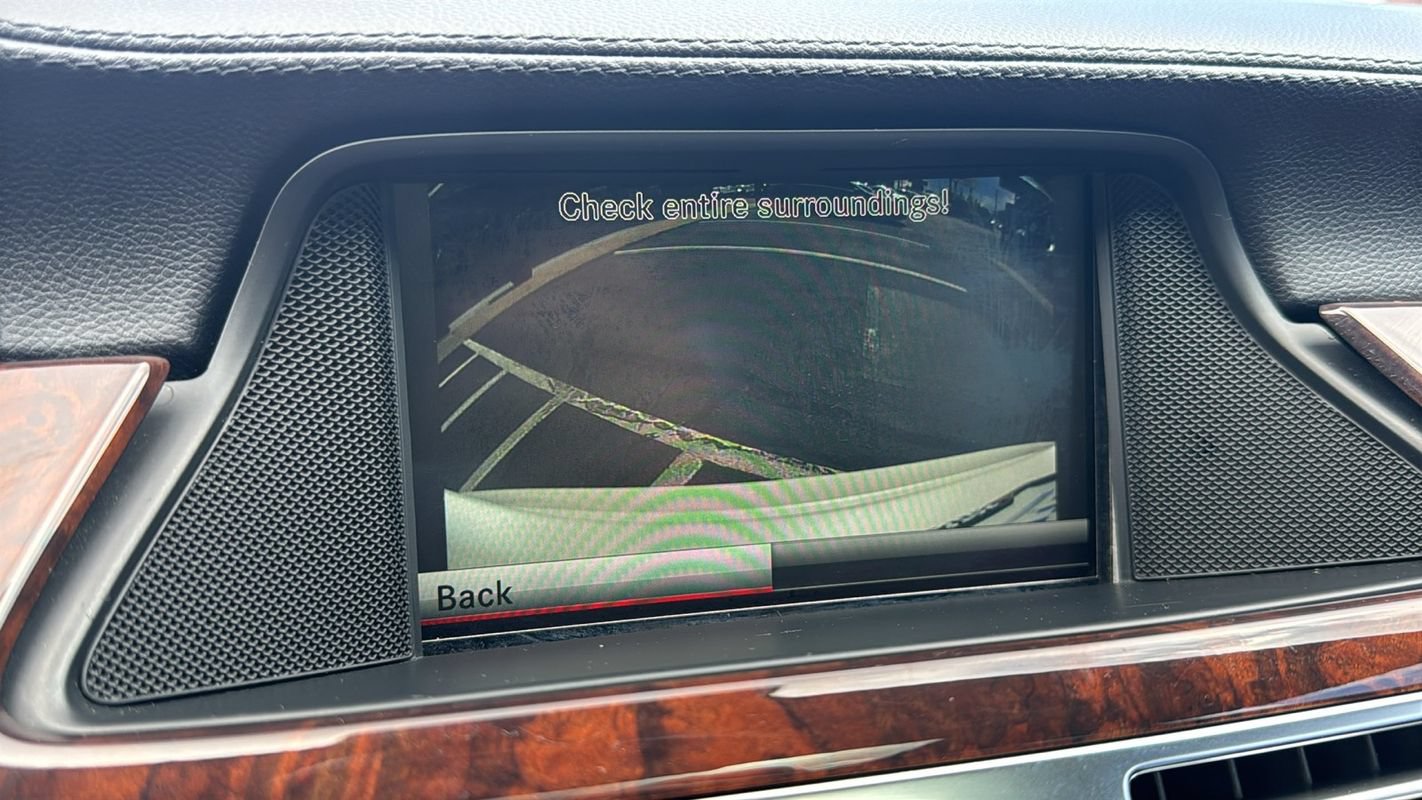 Used 2014 Mercedes-Benz CLS 550 4MATIC w/ Premium 1 Package image 28