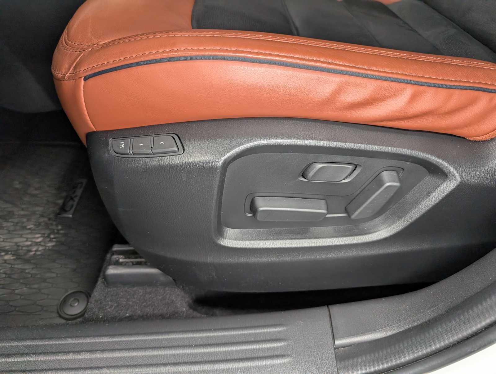 Certified 2024 MAZDA CX-5 Carbon Edition image 37